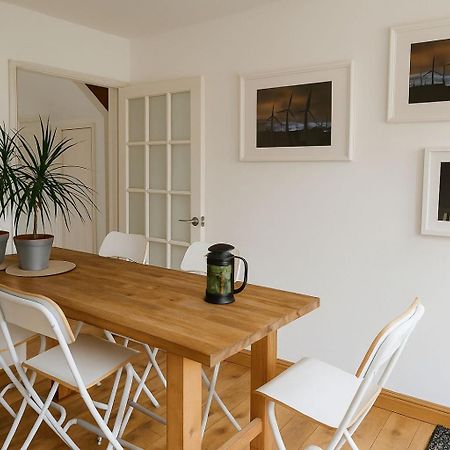 Beautiful House In The Heart Of A Golf Course. Apartment Manchester Bagian luar foto