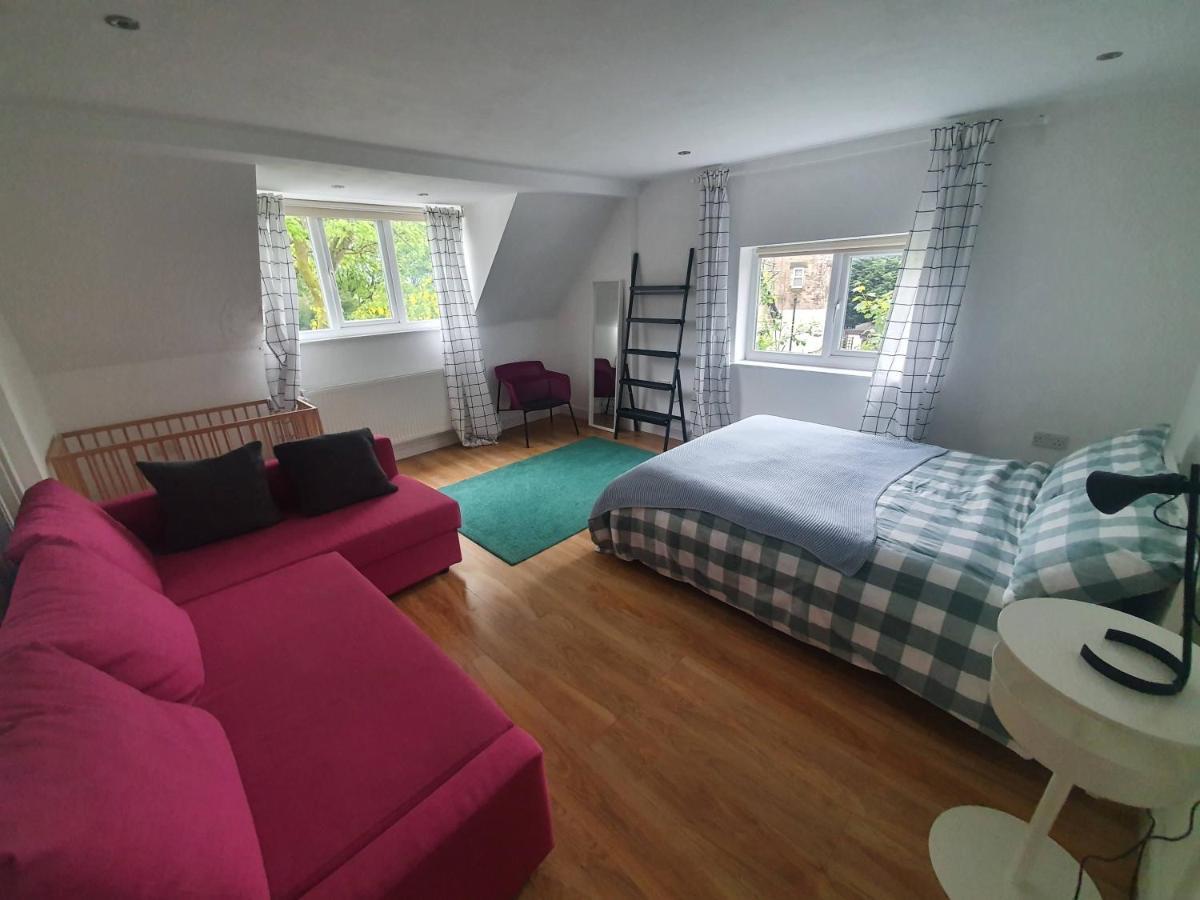 Beautiful House In The Heart Of A Golf Course. Apartment Manchester Bagian luar foto