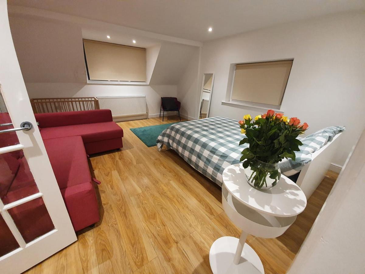 Beautiful House In The Heart Of A Golf Course. Apartment Manchester Bagian luar foto