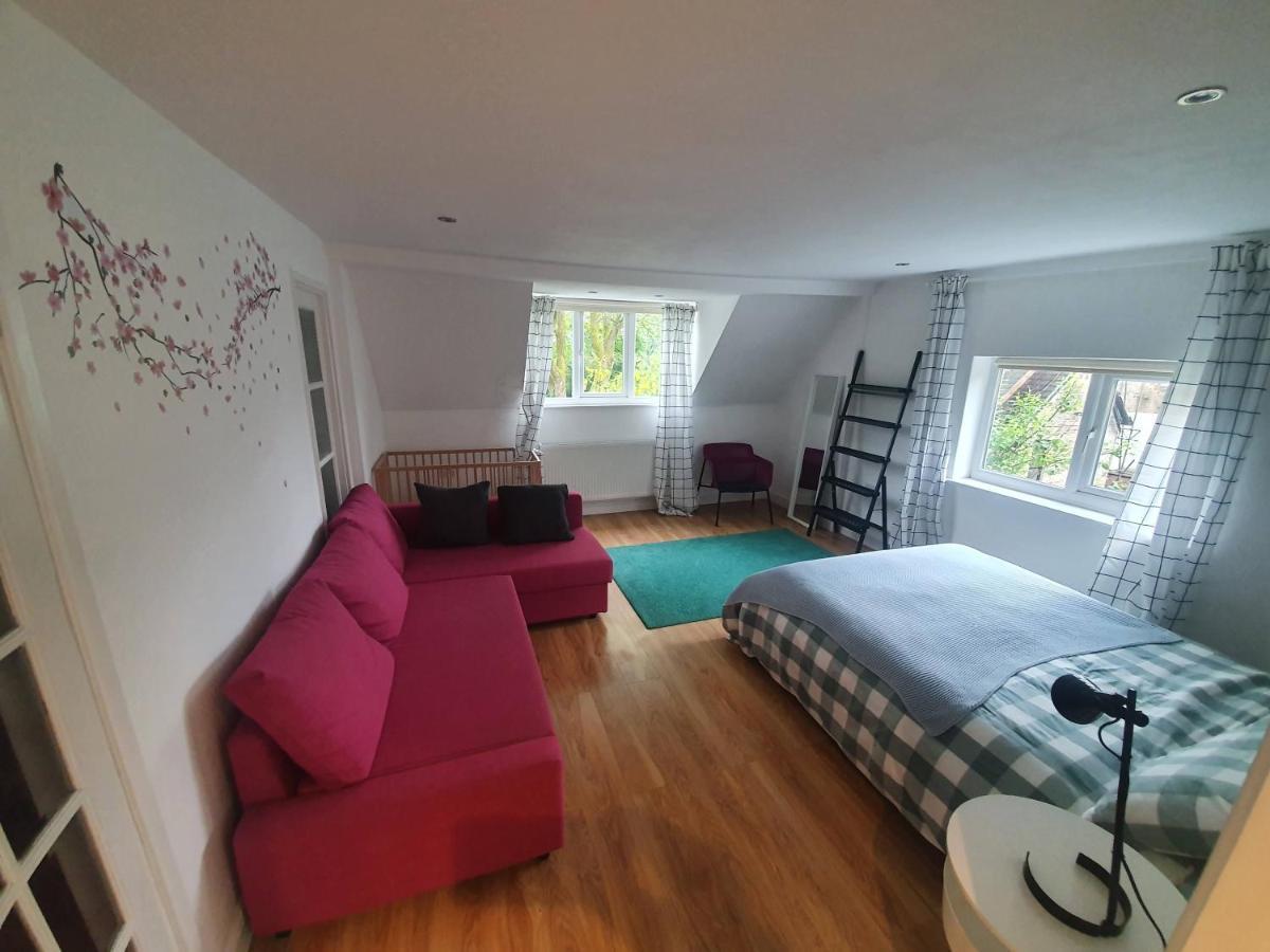 Beautiful House In The Heart Of A Golf Course. Apartment Manchester Bagian luar foto