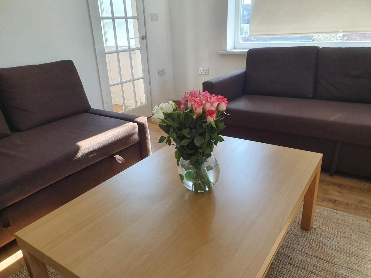 Beautiful House In The Heart Of A Golf Course. Apartment Manchester Bagian luar foto