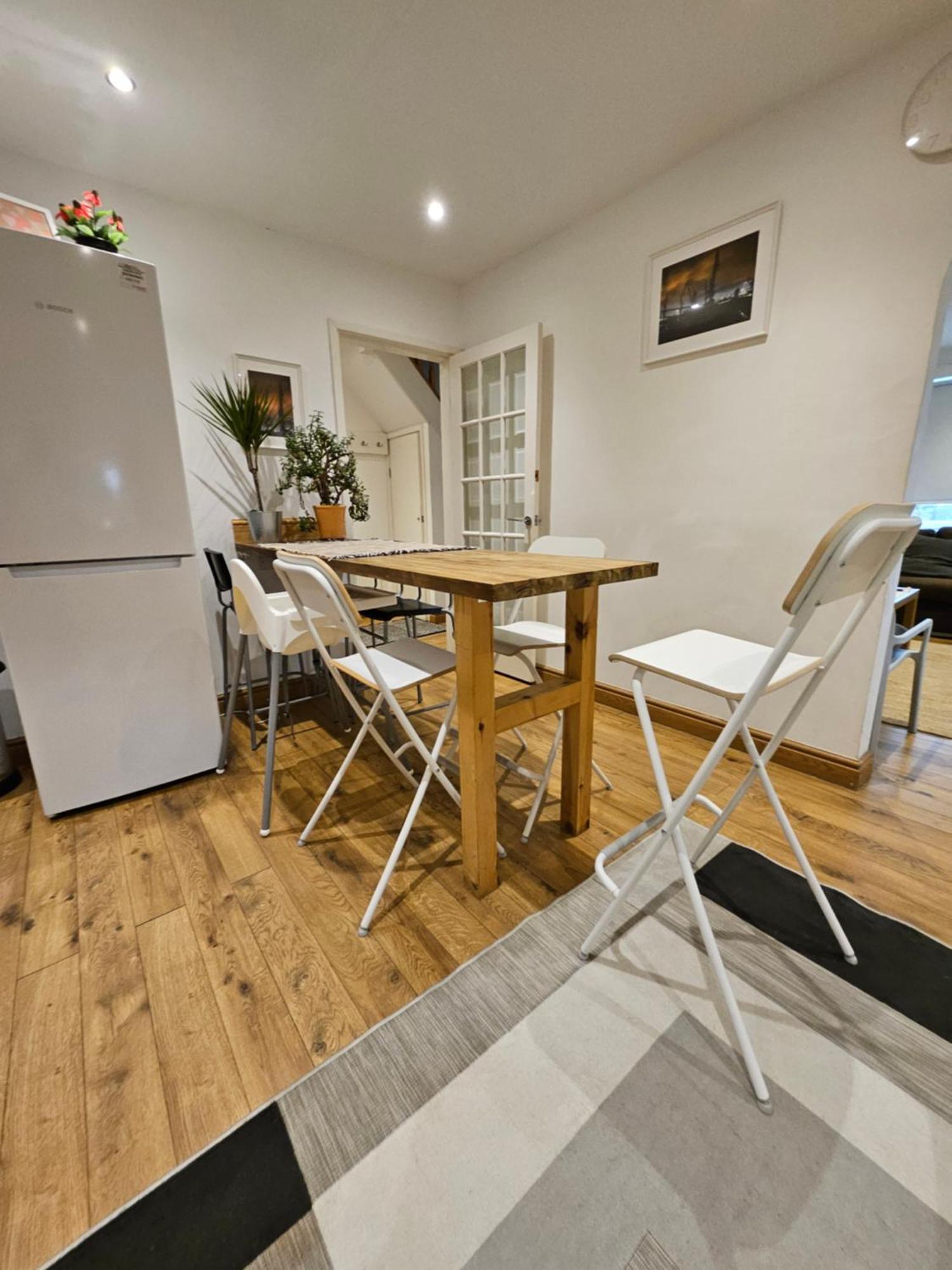 Beautiful House In The Heart Of A Golf Course. Apartment Manchester Bagian luar foto