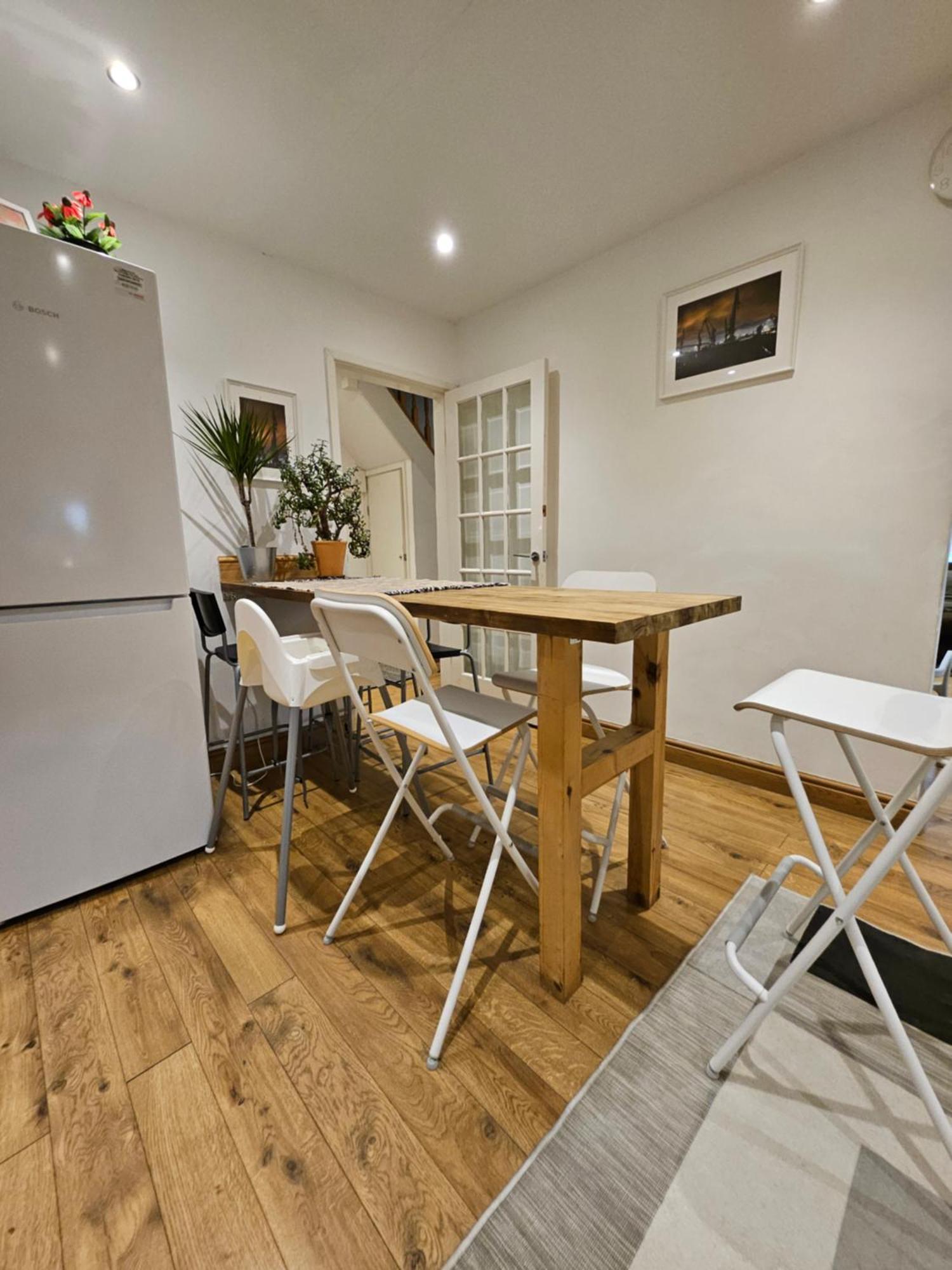 Beautiful House In The Heart Of A Golf Course. Apartment Manchester Bagian luar foto