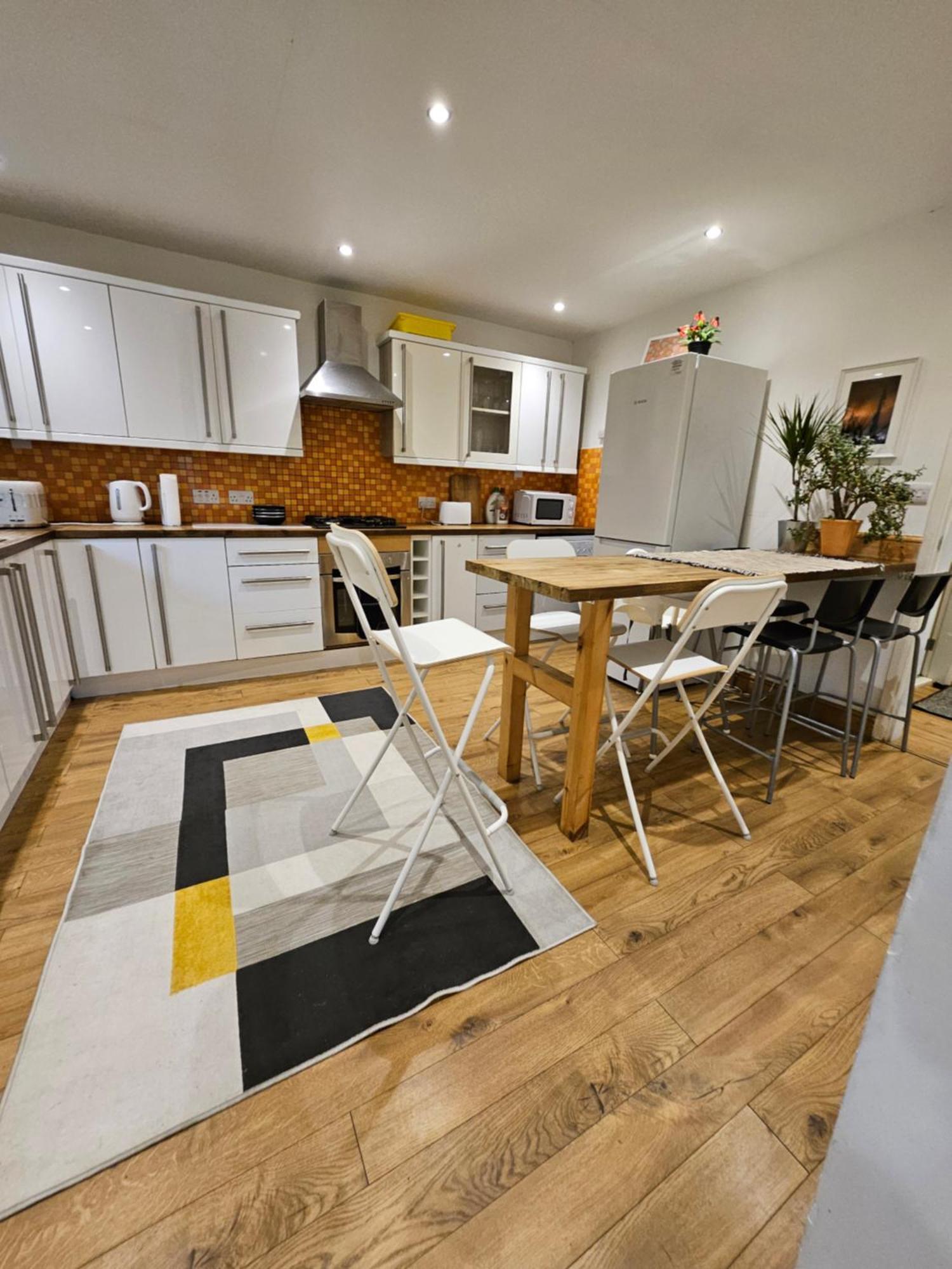 Beautiful House In The Heart Of A Golf Course. Apartment Manchester Bagian luar foto